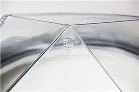 鉆石采光器四面設(shè)計的緣由