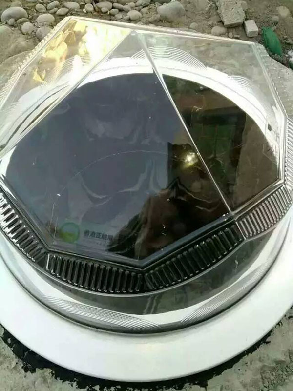 近看鉆石形采光罩 近看鉆石形采光罩