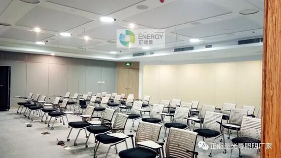 正能量科技無(wú)電照明系統(tǒng)